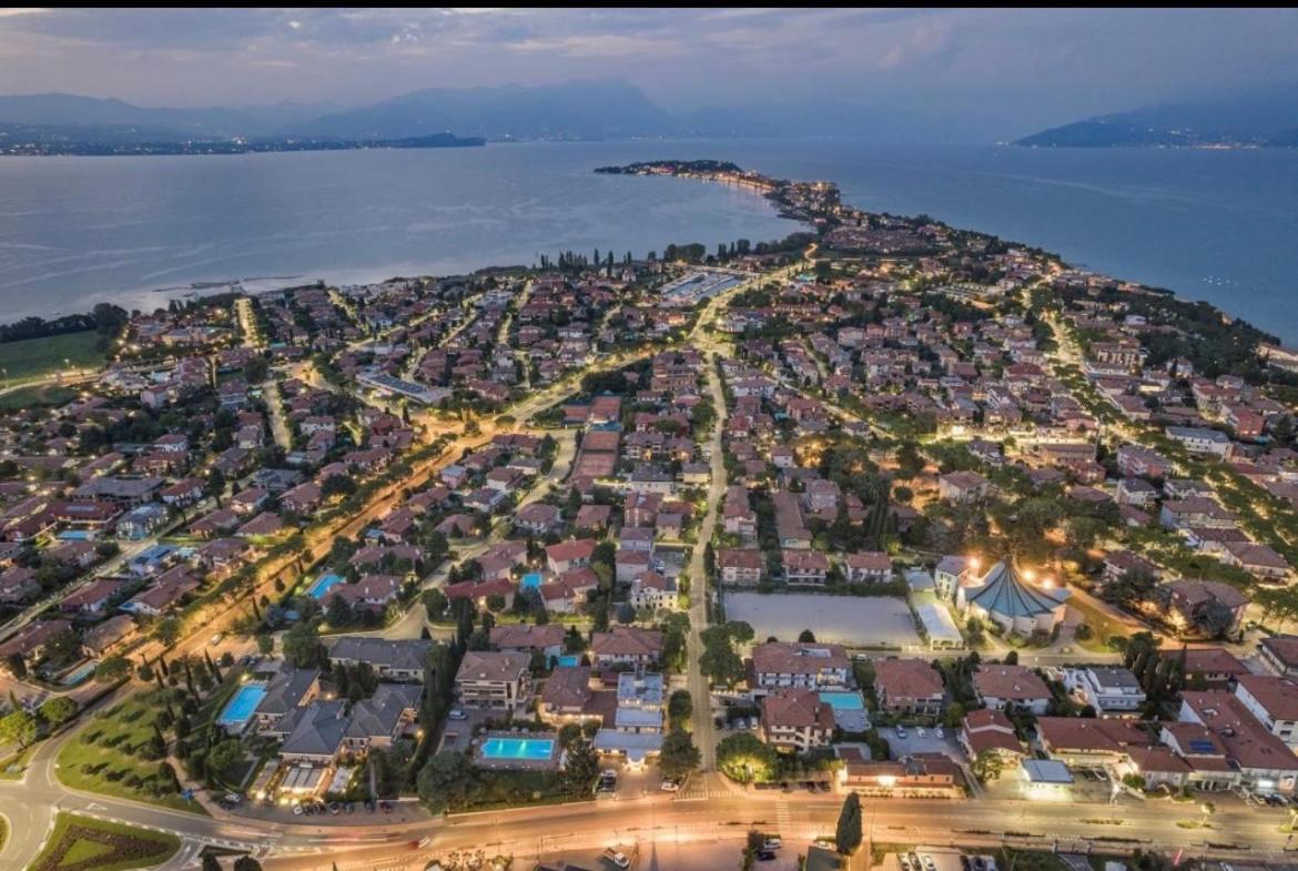 Hotel Vittoria Sirmione Buitenkant foto